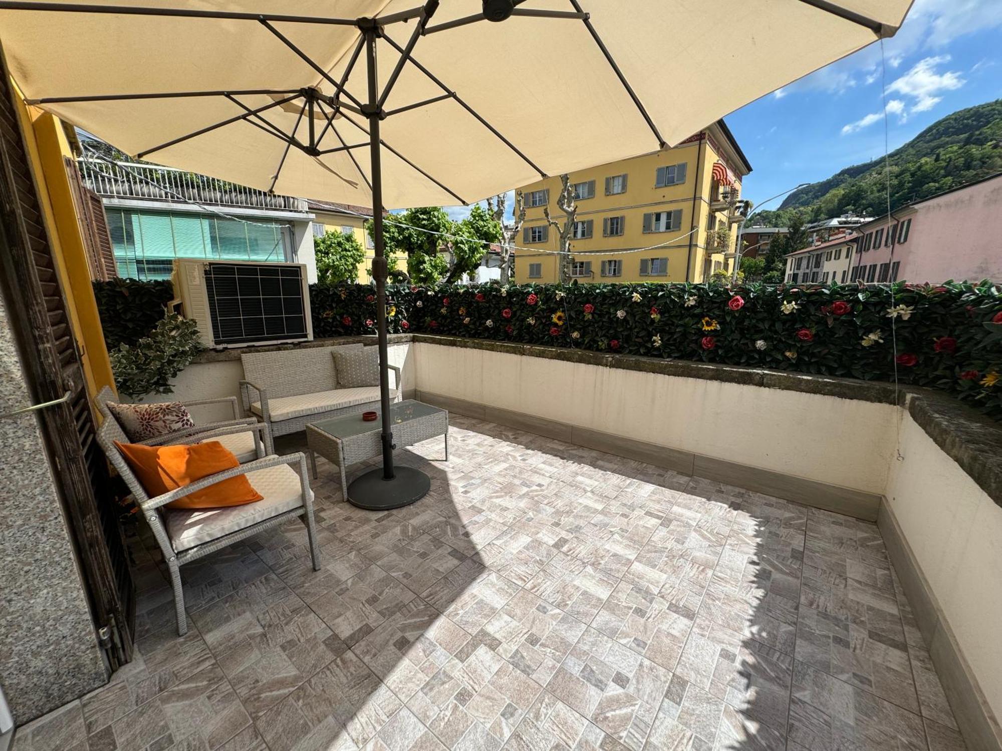 Casa L'Aquila Hotel Como Exterior photo